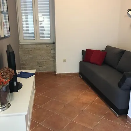 Dora * Kraljevica