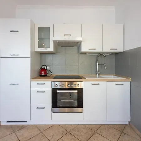 Dora Apartment