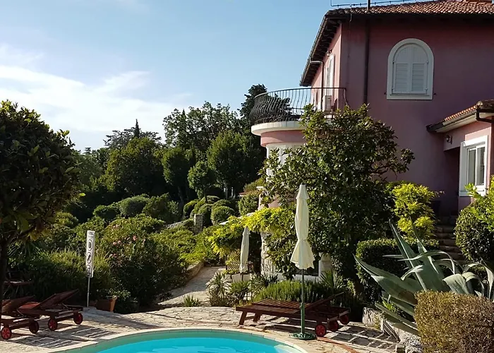 Dora Apartman
